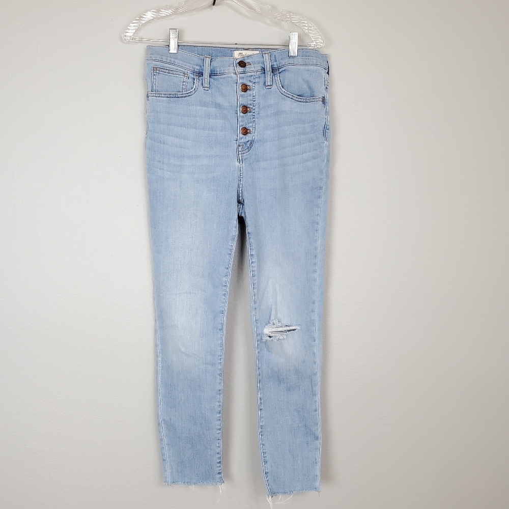 Madewell 11" High-Rise Roadtripper Jeans in Beckwith Wash: Button-Front Edition - Picture 5 of 15
